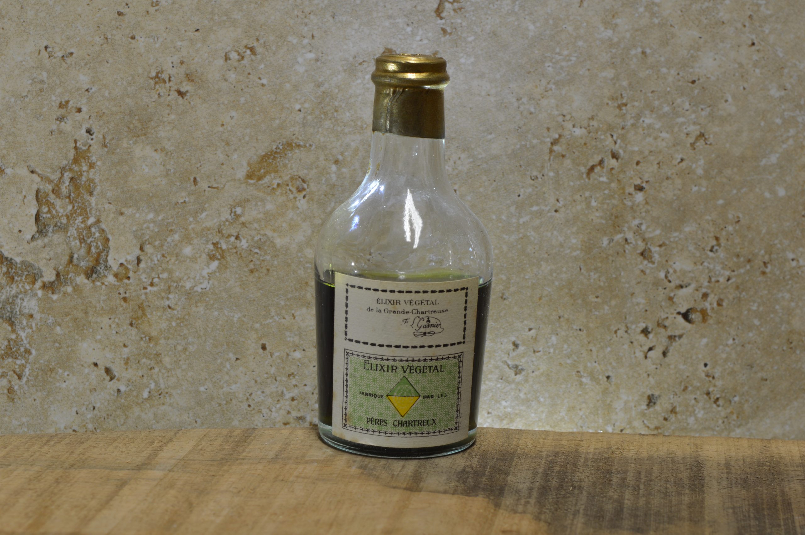 Elixir végétal des pères chartreux, Voiron, 1940. 10cl